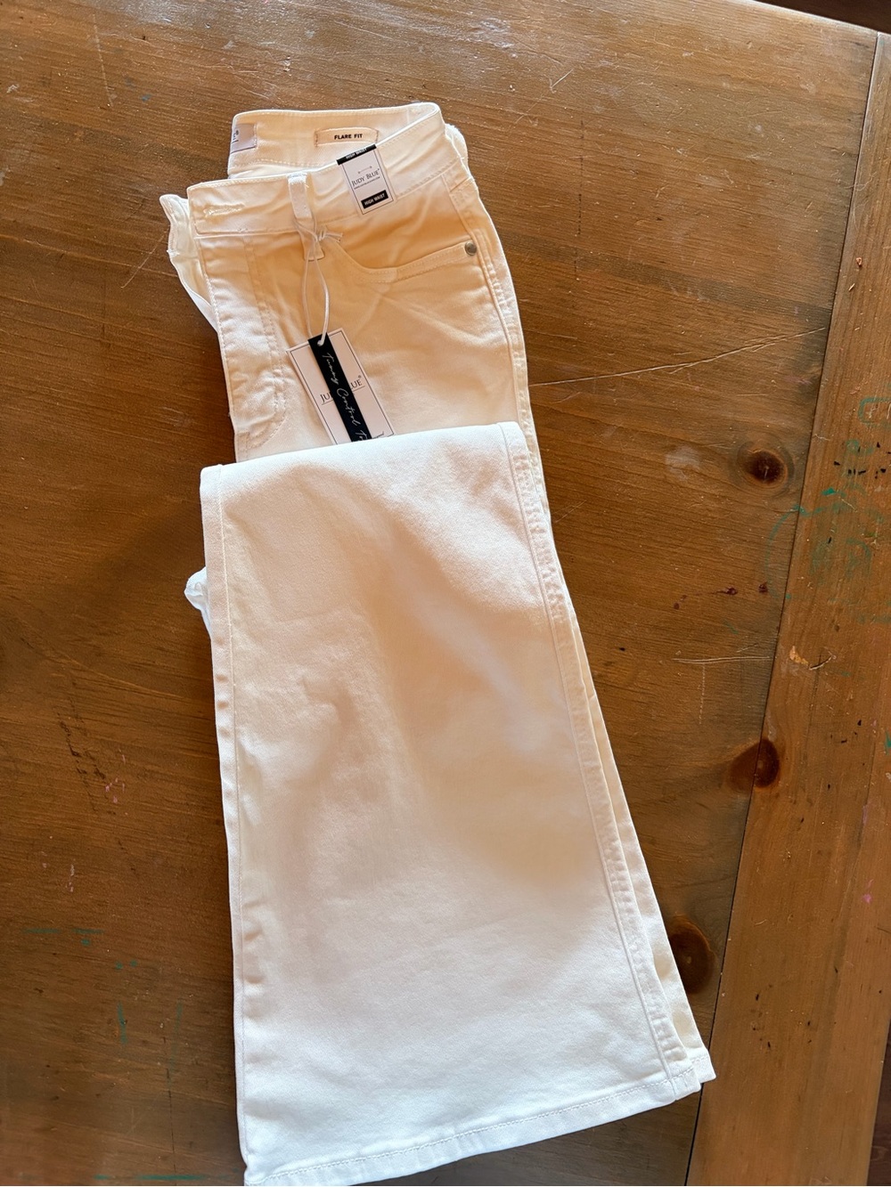 Judy Blue Cream High Waist Flare Jeans. NWT.